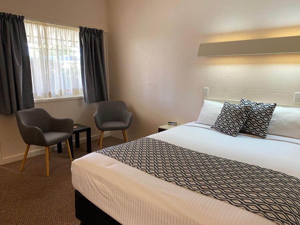 Ben Hall Motor Inn フォーブス エクステリア 写真