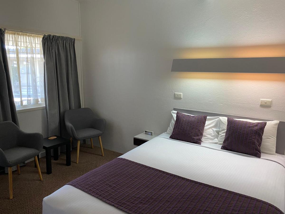 Ben Hall Motor Inn フォーブス エクステリア 写真