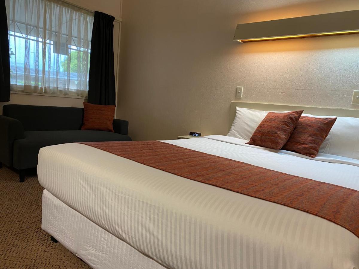 Ben Hall Motor Inn フォーブス エクステリア 写真